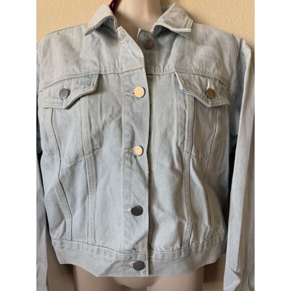 Hello Kitty Light Wash Denim Button Up Long Sleeve Jean Jacket Size S 4 - Picture 3 of 5